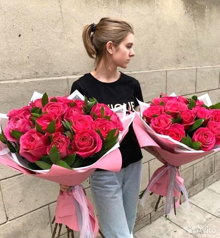 13 красных роз с доставкой за час + 2 подарка купить на Зозу.ру - фотография № 2