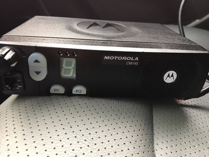 Радиостанция Motorola CM140