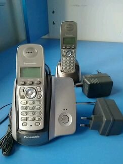 Радиотелефон с 2 трубками Panasonic