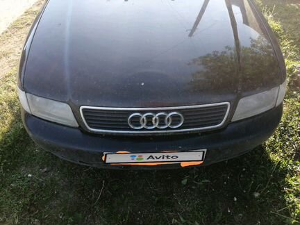 Audi A4 1.8 МТ, 1998, седан