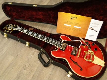Gibson Custom CS-356 Cherry Red w Bigsby 2007
