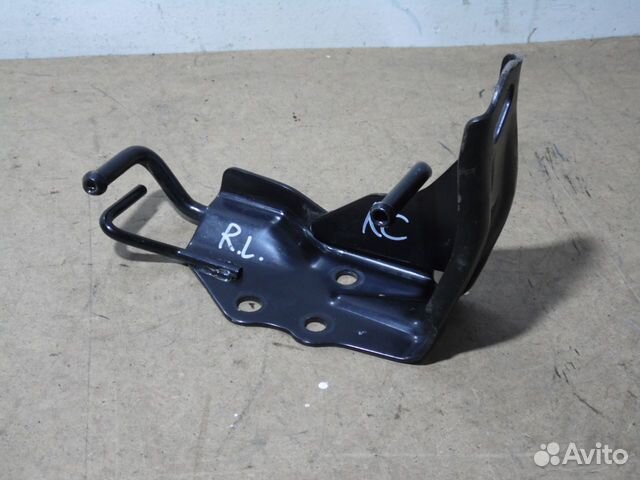 Кронштейн глушителя Тойота Лексус