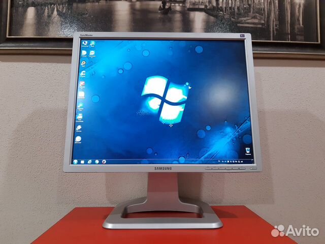 Монитор Samsung c PVA матрицей