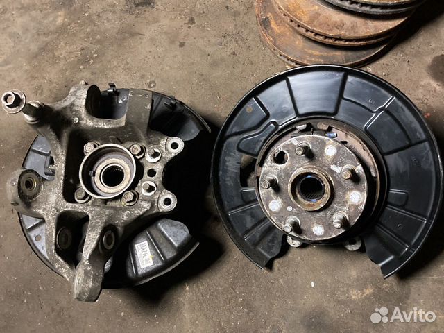 Задний кулак Lexus LS460 LS лс 460 600 LS600h 09г