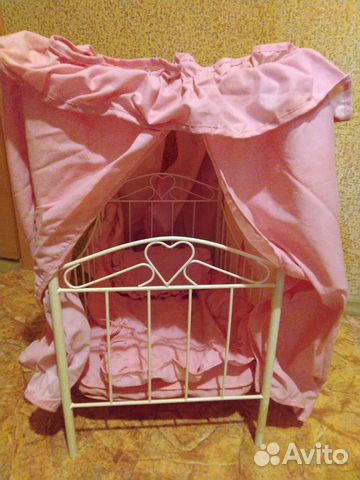 Детская кроватка для кукол