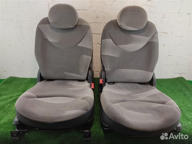 Сиденья задние комплект Citroen C2 2007