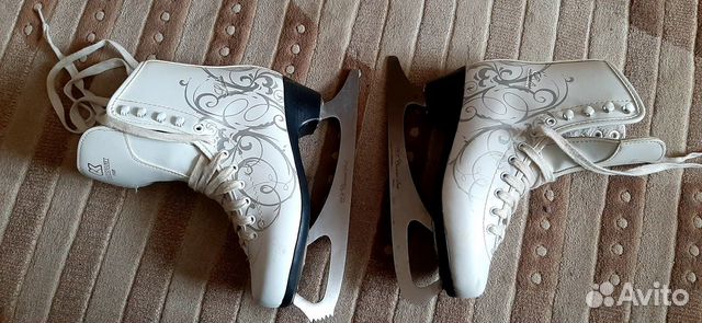 Коньки фигурные женские