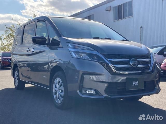 Хабаровск серена. Nissan Serena 2020. Ниссан Серена 2020 года. Ниссан Серена 2020 год фото. Японские машины в Хабаровске гибрид.