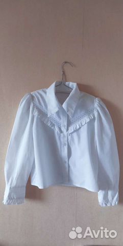 Блузка нарядная, белая