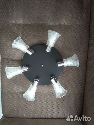 Люстра потолочная,в использовании 2 года
