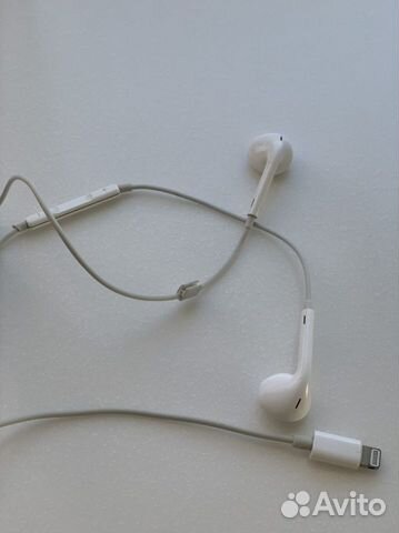 Наушники apple