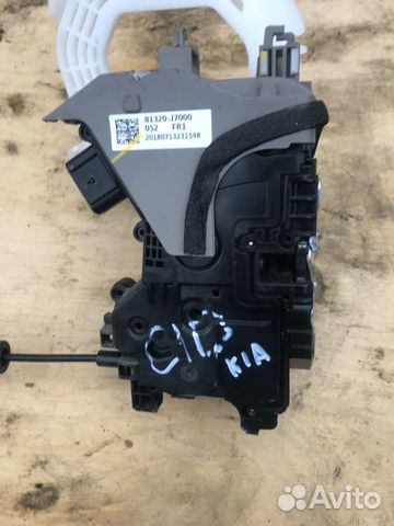 Передний правый дверной замок на kia ceed