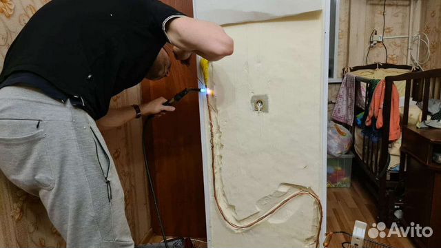 Мастер по ремонту бытовых холодильников