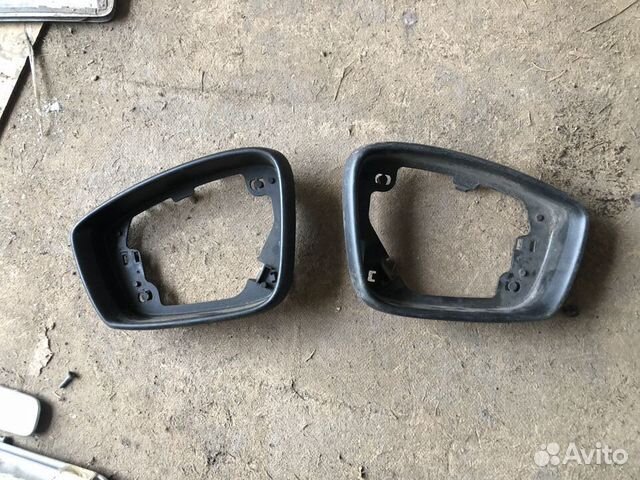 Volkswagen polo окантовка ободок левого зеркала