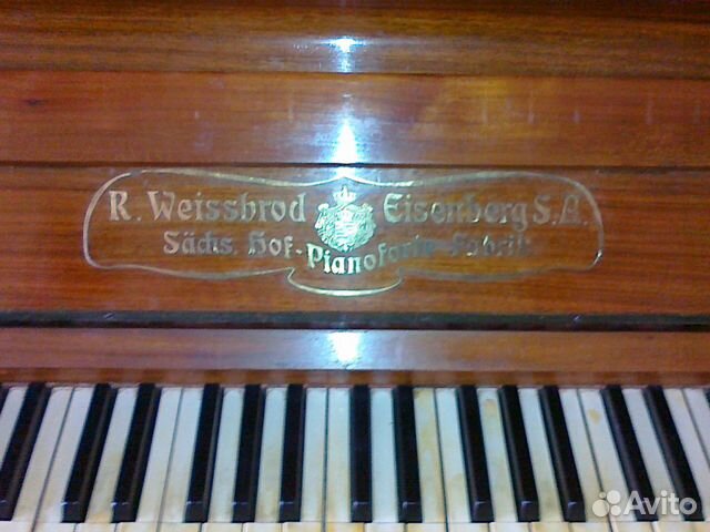 Антикварное пианино R. Weissbrod Eisenberg