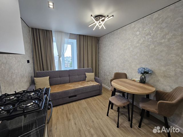 

1-к. квартира, 43 м², 8/10 эт.