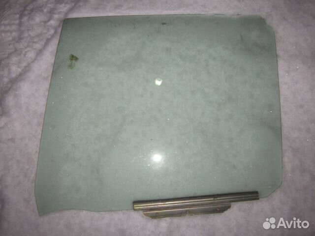 Toyota RAV4 - 2 00-06 стекло задней двери Toyota RAV4 - 2 00-06 стекло задней двери