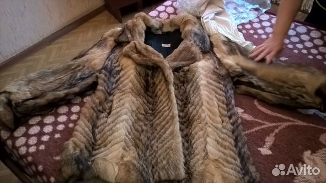 Шуба из меха енотовой собаки Шуба из меха енотовой собаки