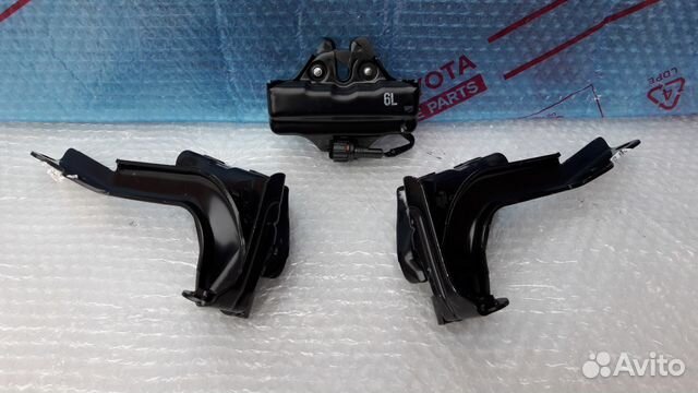 Петли капота Toyota Land Cruiser 200 2015-2020 Петли капота Toyota Land Cruiser 200 2015-2020