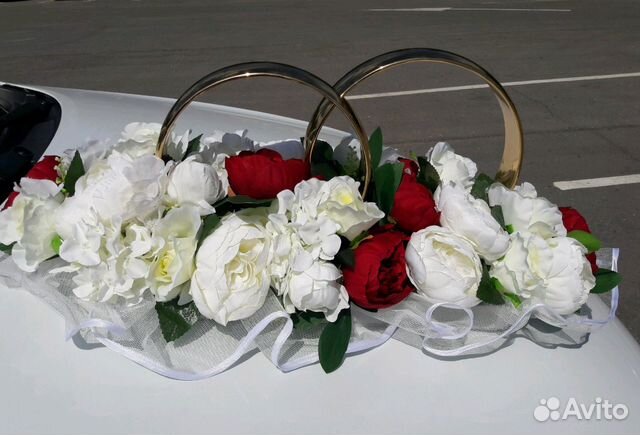 Свадебные украшения на машину