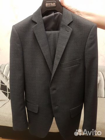 Продается костюм