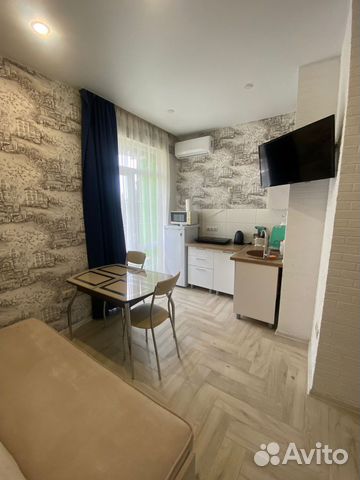 

1-к. квартира, 37 м², 4/5 эт.