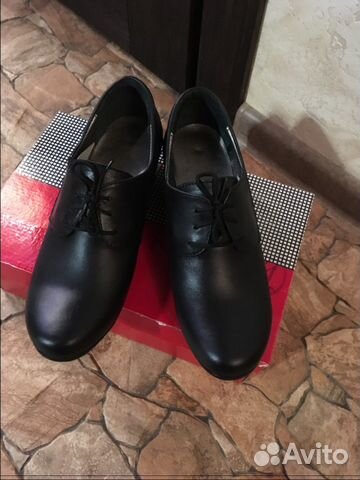 Новые женские ботинки из натуральной кожи Новые женские ботинки из натуральной кожи