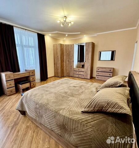 

5-к. квартира, 180 м², 7 кроватей