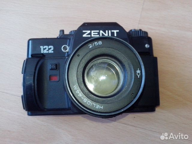 Много фотоаппаратов времен СССР