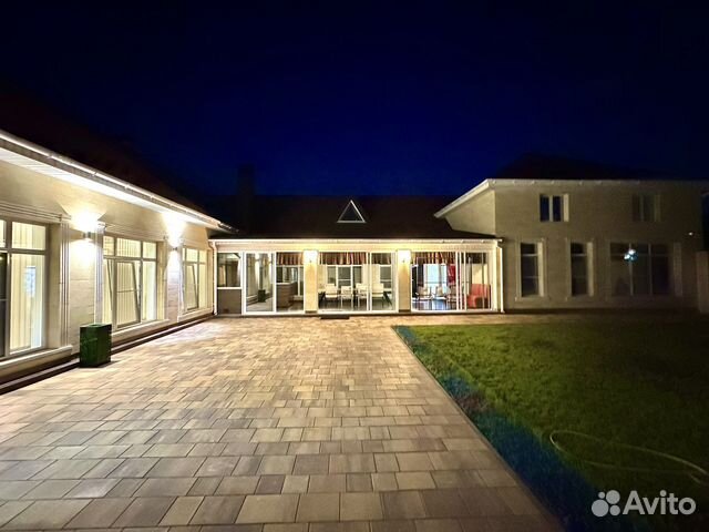 

Дом 370 м² на участке 7 сот.