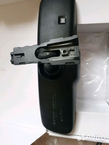 Зеркало заднего вида