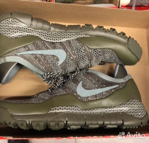 Новые оригинальные кроссовки Nike Новые оригинальные кроссовки Nike