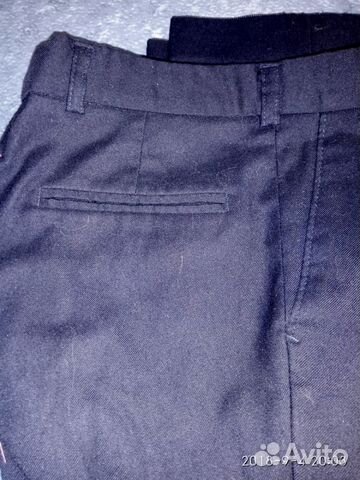 Брюки 2 пары школьные 140 см, жилет, жакет