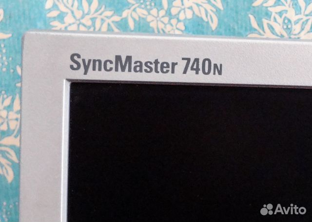 Монитор SAMSUNG SyncMaster 740n