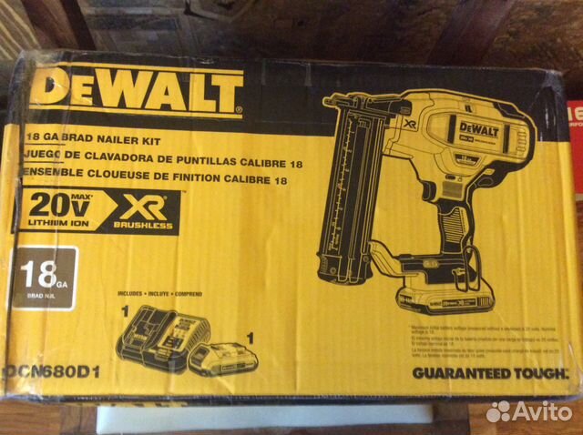 DCN680d1 Dewalt нейлер финишный, 18GA, 16-54мм