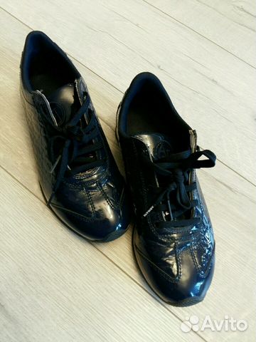 Кроссовки new balance,armani листаем Кроссовки new balance,armani листаем