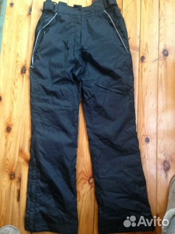 Костюм лыжный, размер 44, брюки черные спортивные Костюм лыжный, размер 44, брюки черные спортивные