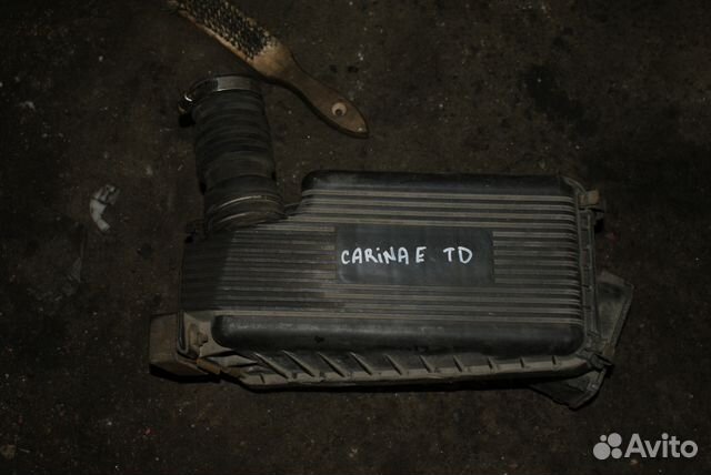 Корпус воздушного фильтра Toyota Carina E