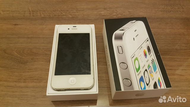 iPhone 4 б/у не включается