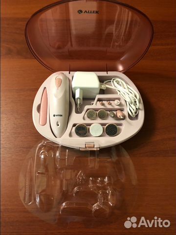 Набор для маникюра и педикюра Vitek VT-2204 PK Набор для маникюра и педикюра Vitek VT-2204 PK