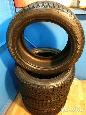 Bridgestone Blizzak DM-V1 265/50R20