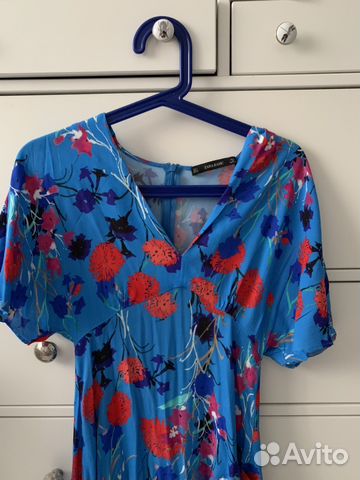 Платье Zara, S, новое - голубое с цветочным принто