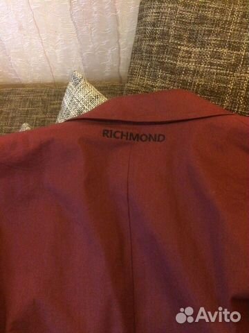 Продам новую легкую куртку richmond(оригинал 100)
