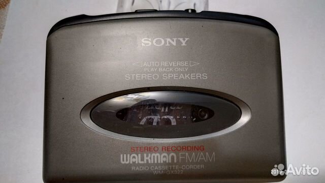 Радио кассетный стерео магнитофон Sony Walkman