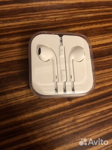 Наушники EarPods Наушники EarPods