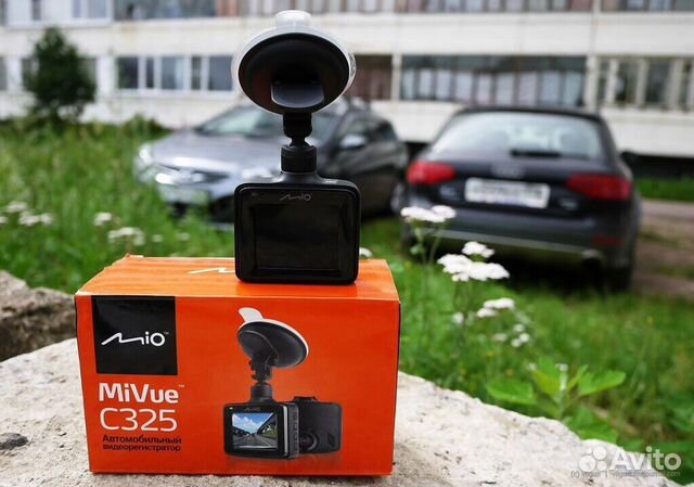 Видеорегистратор Mivue C325