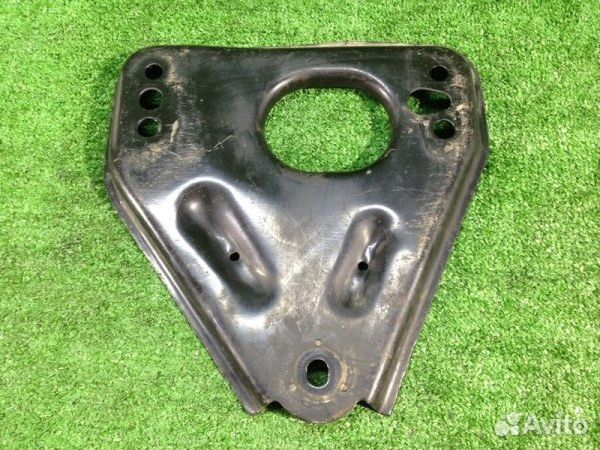 Кронштейн передний левый Nissan Teana L33 2.5 2015 Кронштейн передний левый Nissan Teana L33 2.5 2015