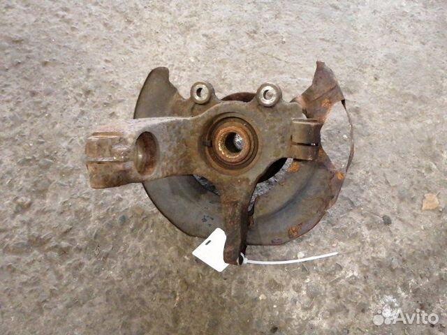 Поворотный кулак передний левый Mazda 3 BK Z6 2004 Поворотный кулак передний левый Mazda 3 BK Z6 2004