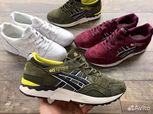 Кроссовки Asics
