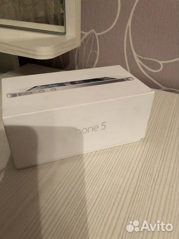 iPhone 5 (16 gb) белый iPhone 5 (16 gb) белый